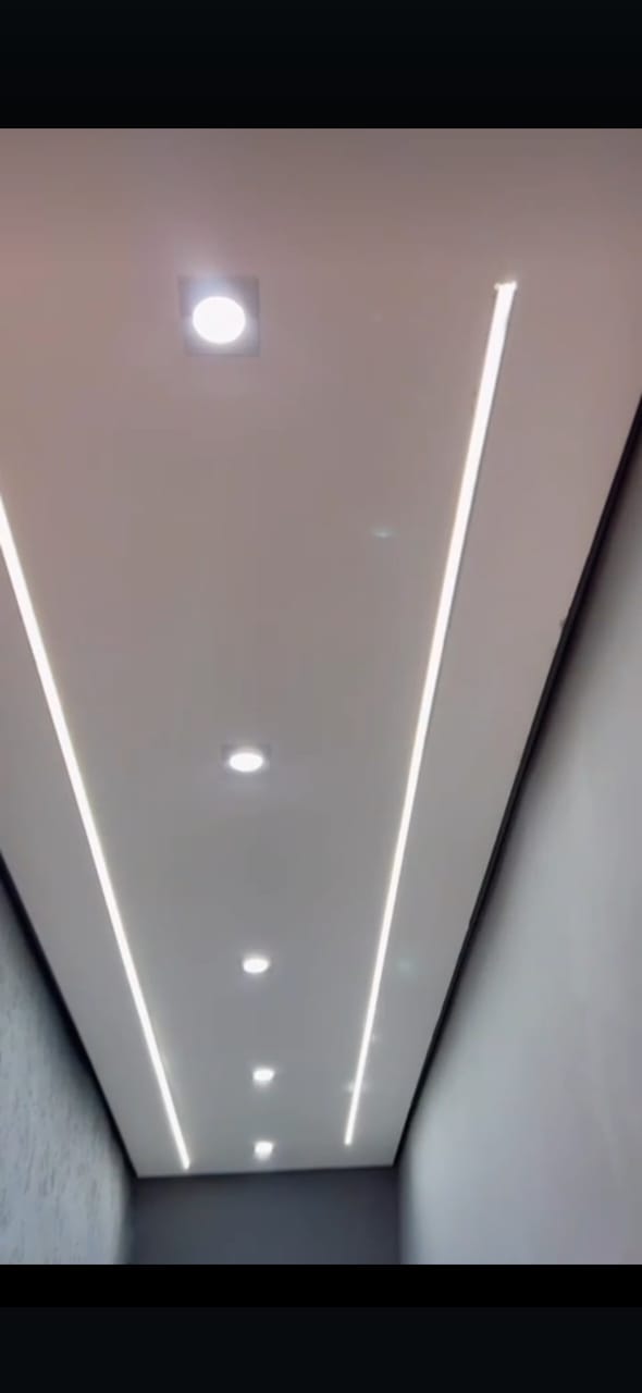 Perfis de LED e spots — foto de trabalho enviada por Leonel